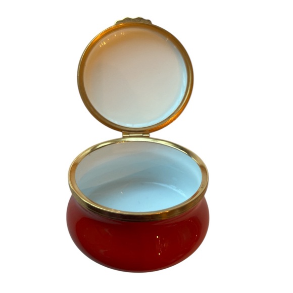 Riding to Hounds Enamel Box - Picture 3 of 6